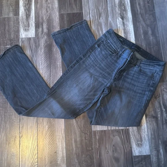 WHBM Mid Rise Slim Boot Cut Jeans Size 8 Regular - Picture 4 of 7